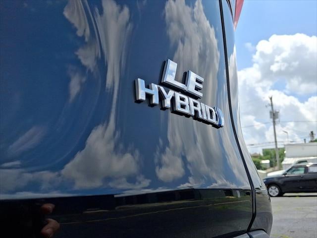 2022 Toyota RAV4 Hybrid LE