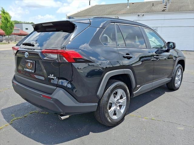 2022 Toyota RAV4 Hybrid LE