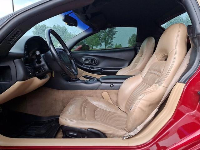 2001 Chevrolet Corvette 2dr Convertible