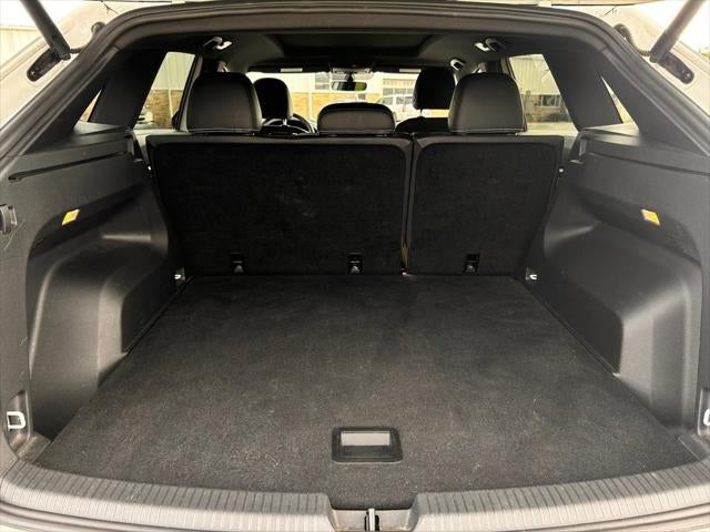 2021 Volkswagen Atlas Cross Sport 2.0T SE w/Technology