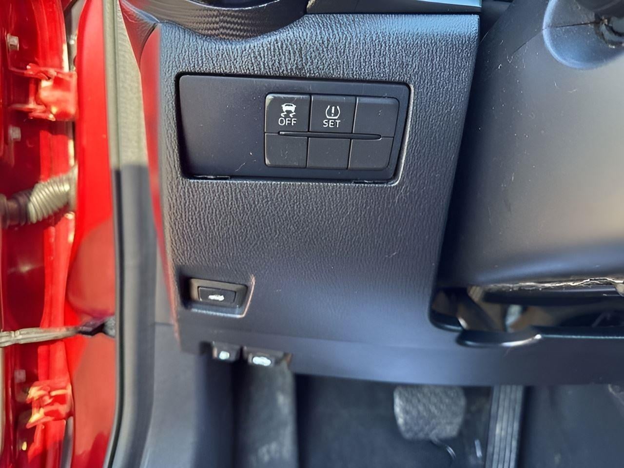 2017 Toyota Yaris iA Manual (Natl)