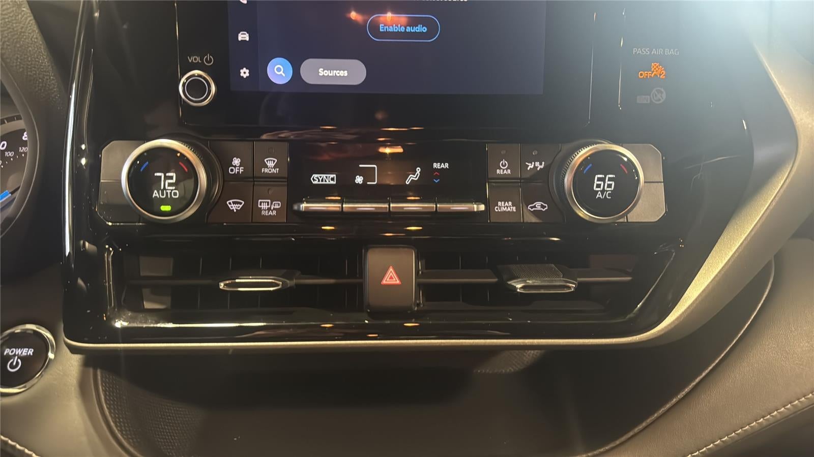 2023 Toyota Highlander Hybrid LE