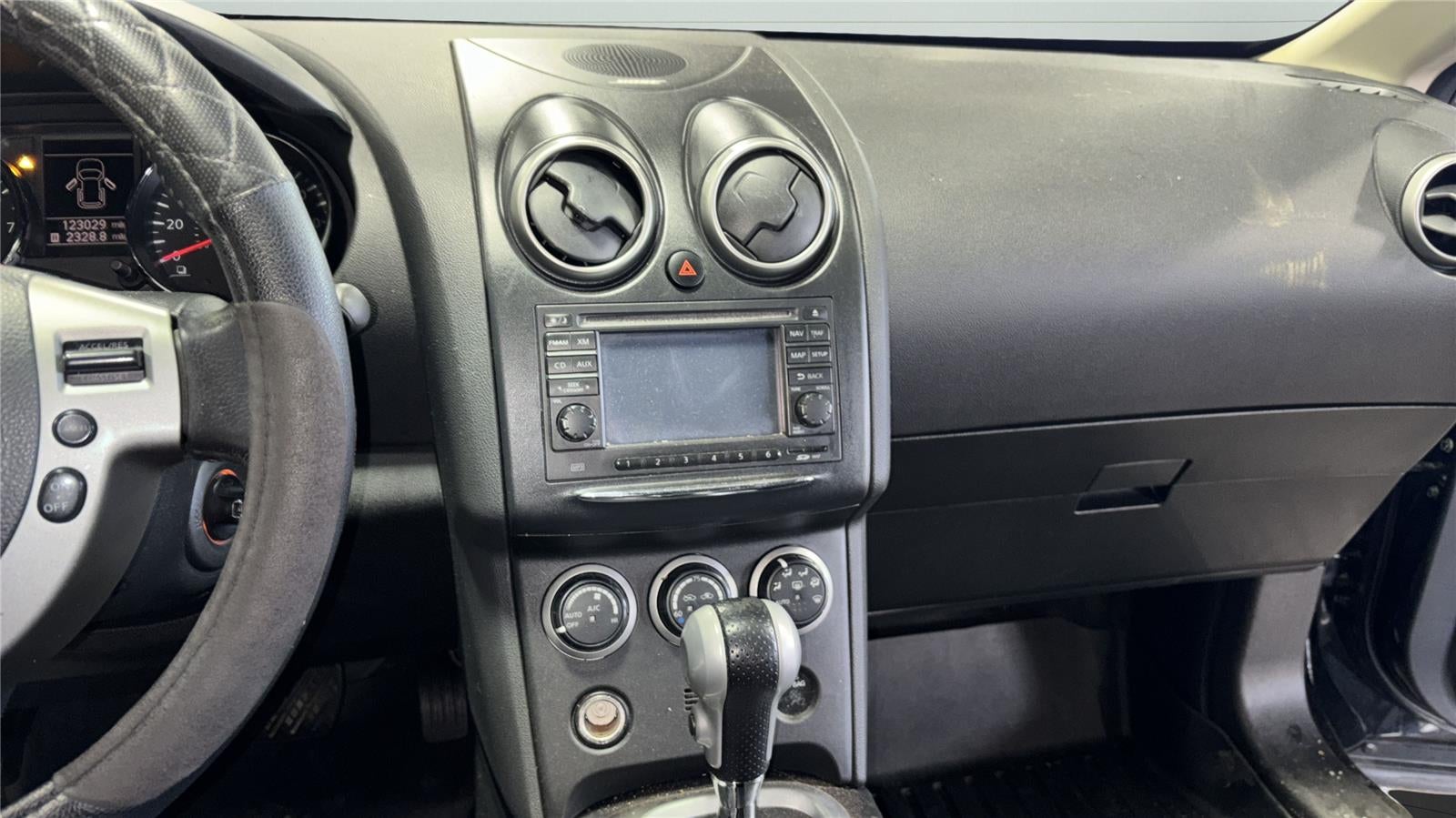 2011 Nissan Rogue SV