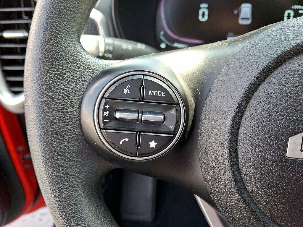 2023 Kia Soul LX - Photo 17