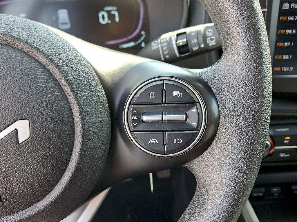 2023 Kia Soul LX - Photo 18