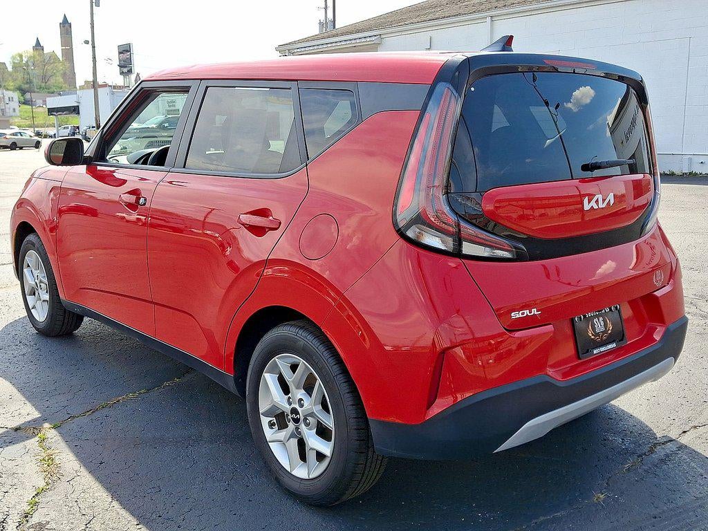 2023 Kia Soul LX - Photo 21