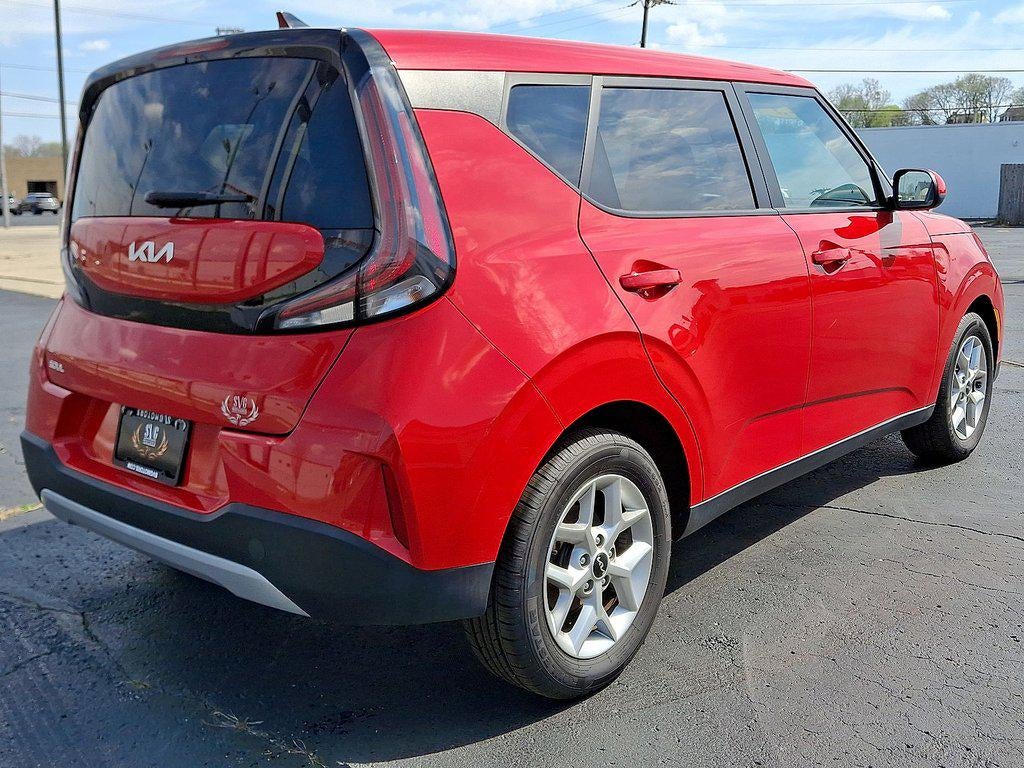 2023 Kia Soul LX - Photo 24