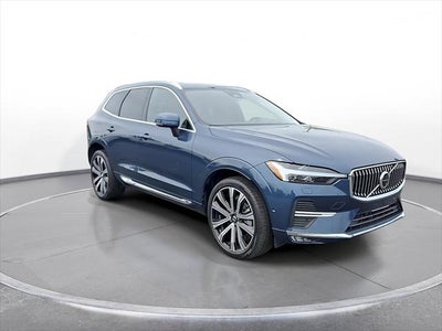 2023 Volvo XC60 Ultimate Bright Theme