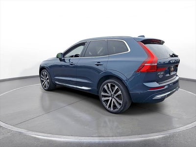 2023 Volvo XC60 Ultimate Bright Theme