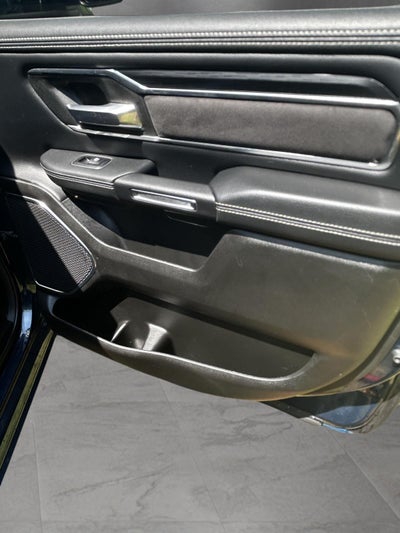 2024 RAM 1500 Laramie Crew Cab 4x2 5'7' Box