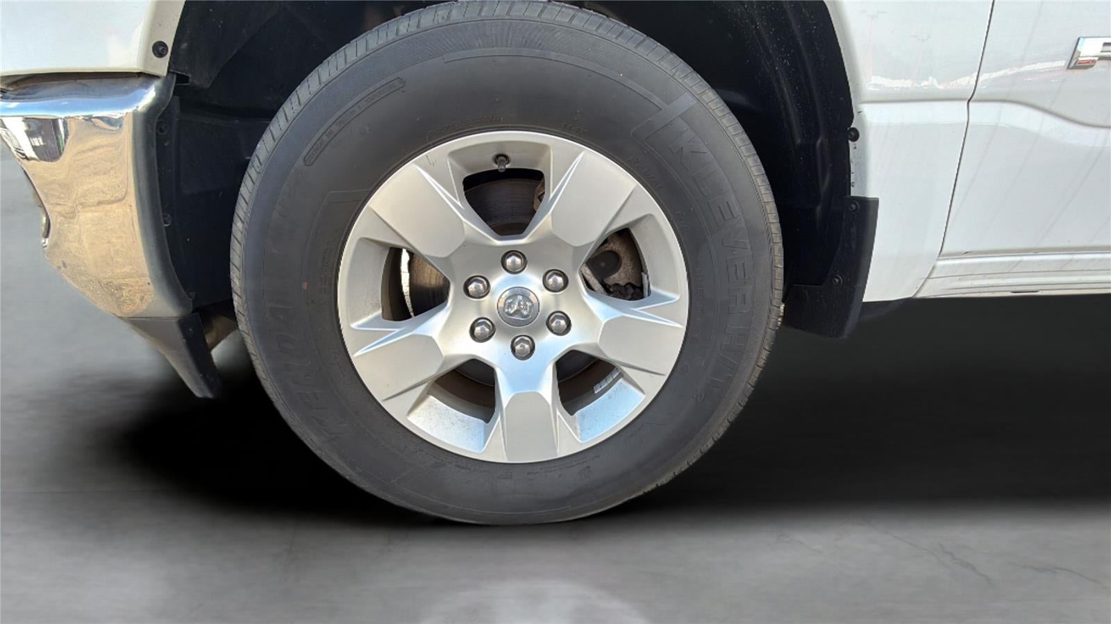 2021 RAM 1500 Big Horn Quad Cab 4x4 6'4' Box