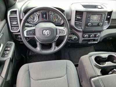 2022 RAM 1500 Big Horn Crew Cab 4x4 5'7' Box