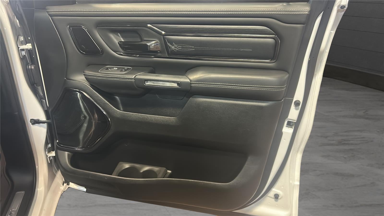 2022 RAM 1500 Limited Crew Cab 4x4 5'7' Box