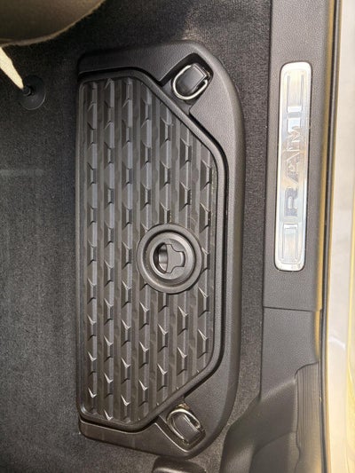 2022 RAM 1500 Limited Crew Cab 4x4 5'7' Box