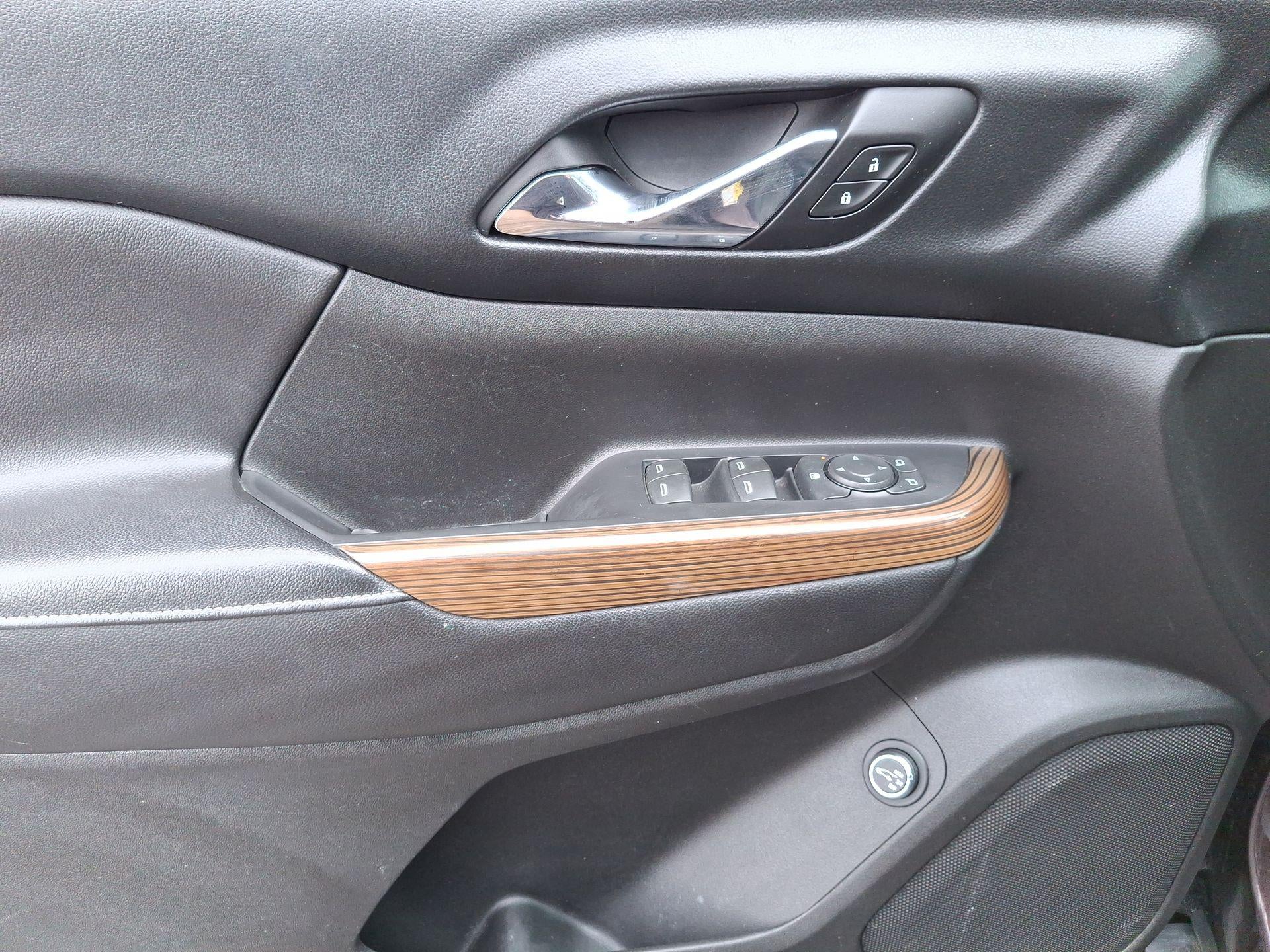 2017 GMC Acadia SLE-2