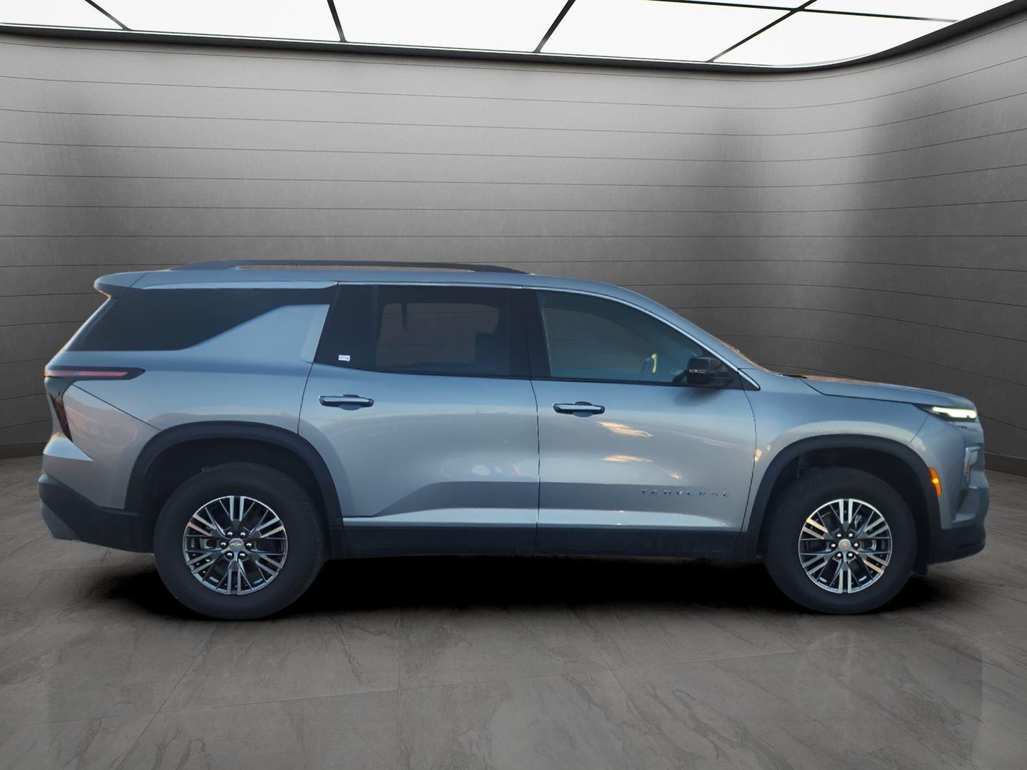 2025 Chevrolet Traverse FWD LT