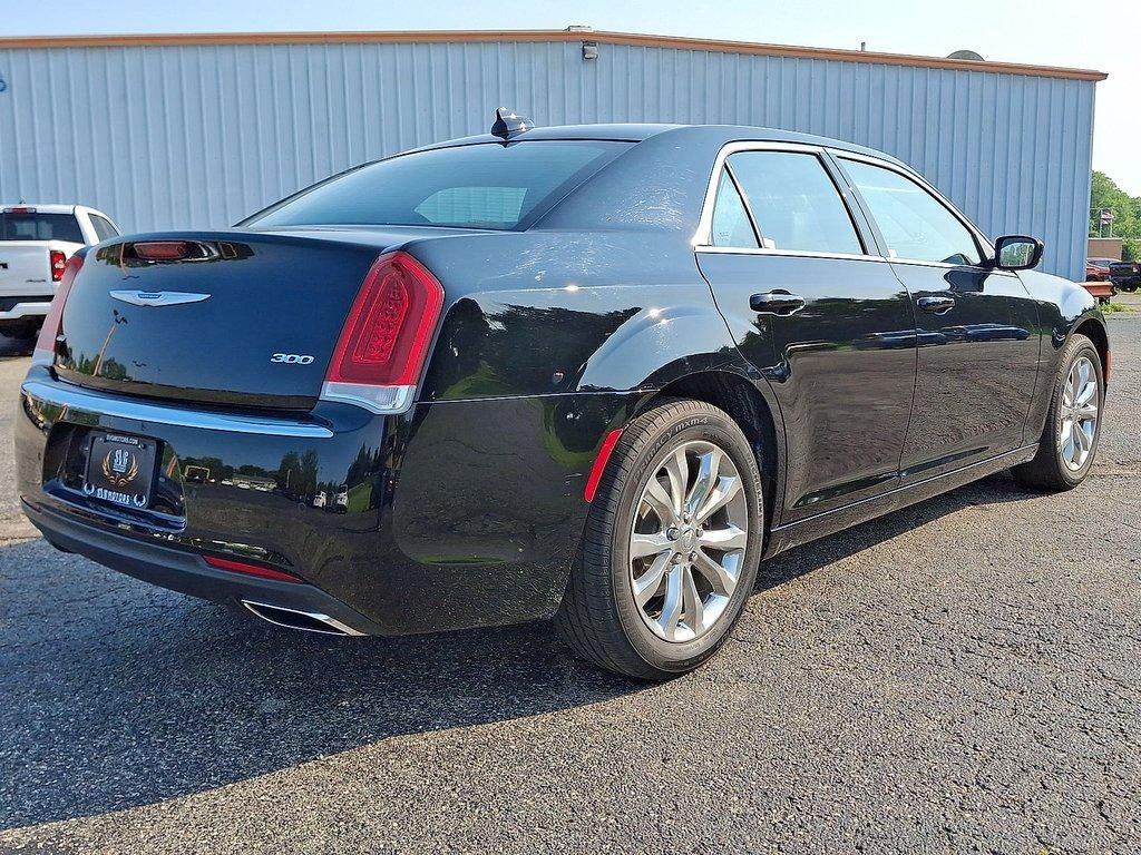 2021 Chrysler 300 Touring L AWD