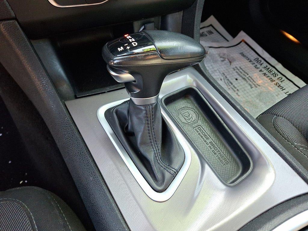 2022 Dodge Charger SXT RWD