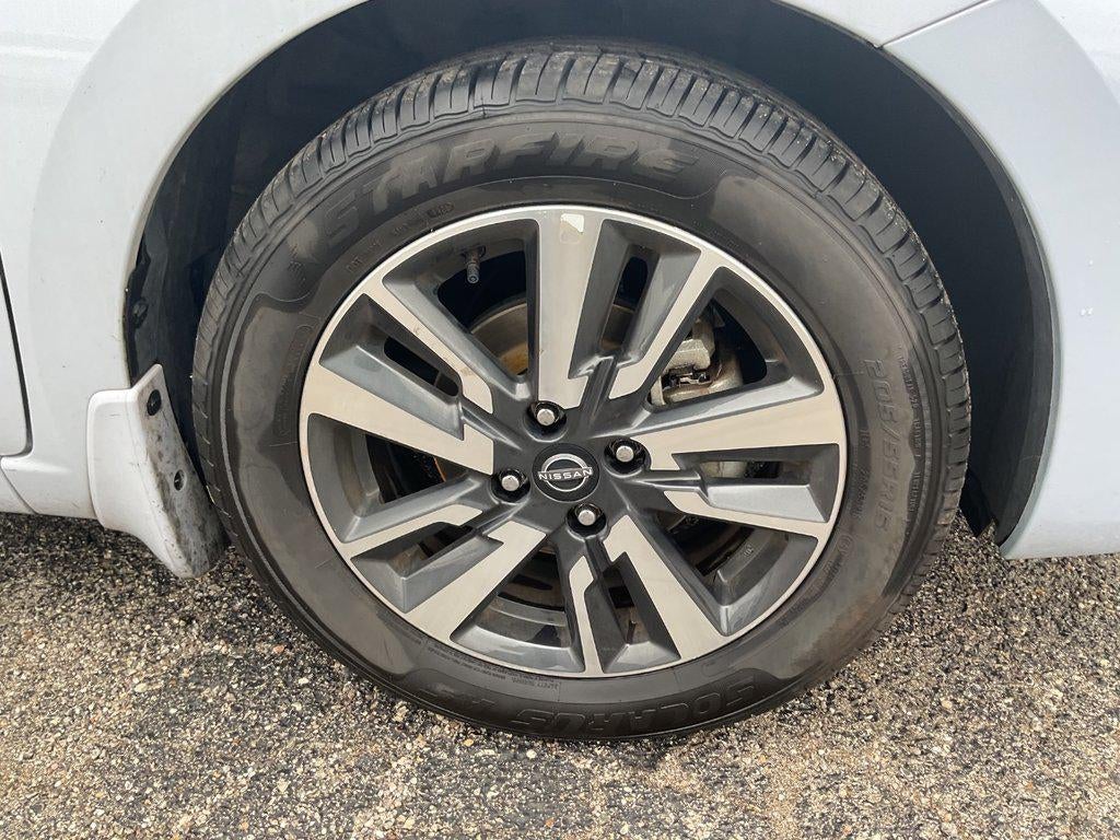 2024 Nissan Versa 1.6 SV