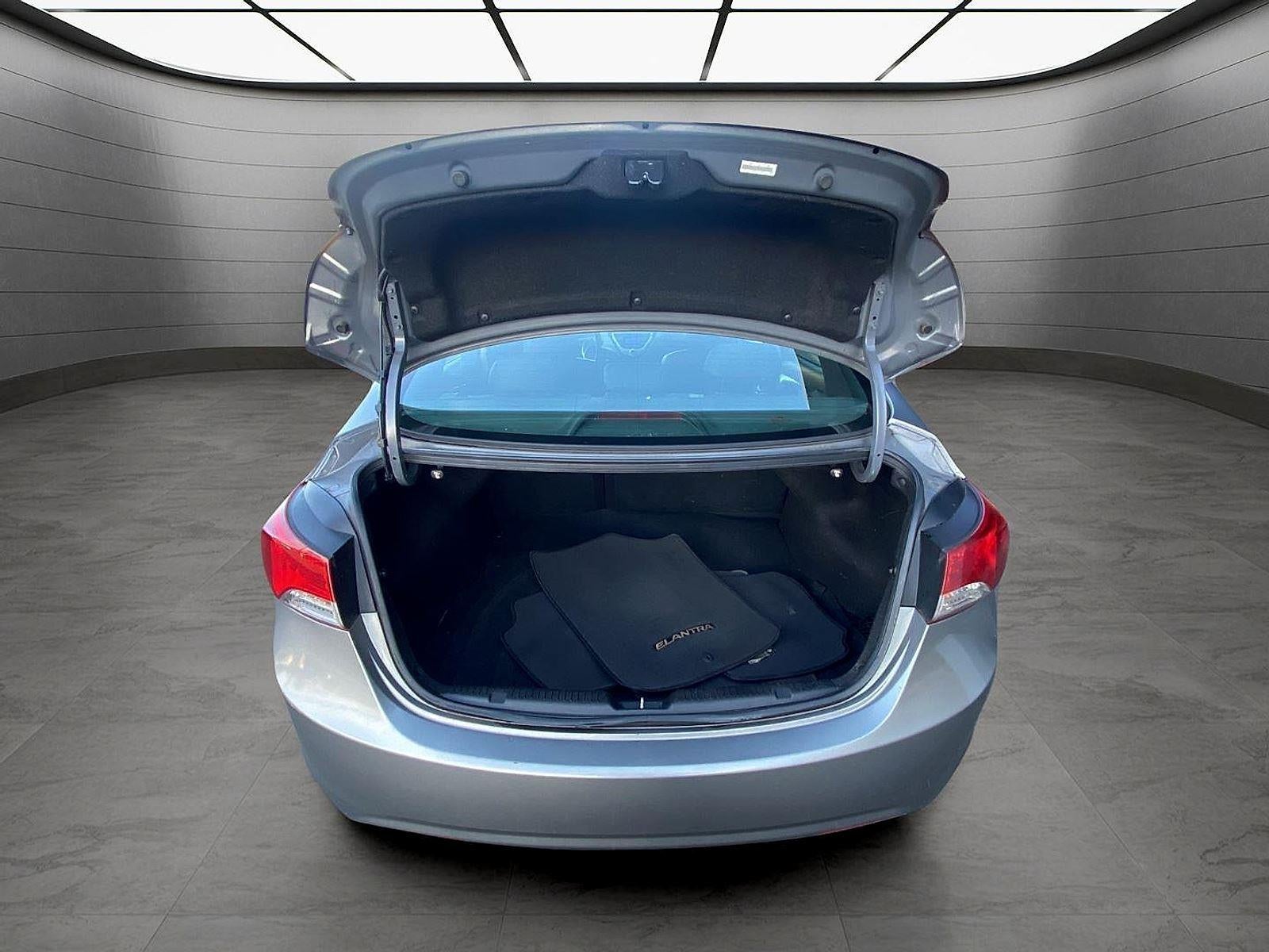 2011 Hyundai Elantra Limited (Ulsan Plant)