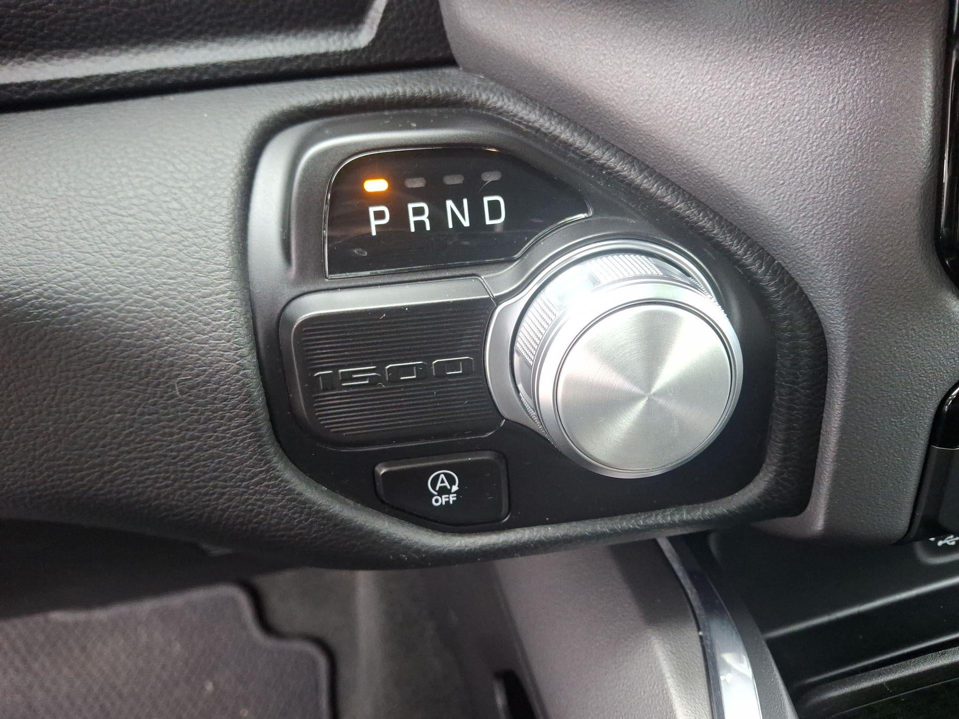 2024 RAM 1500 Laramie Crew Cab 4x2 57' Box