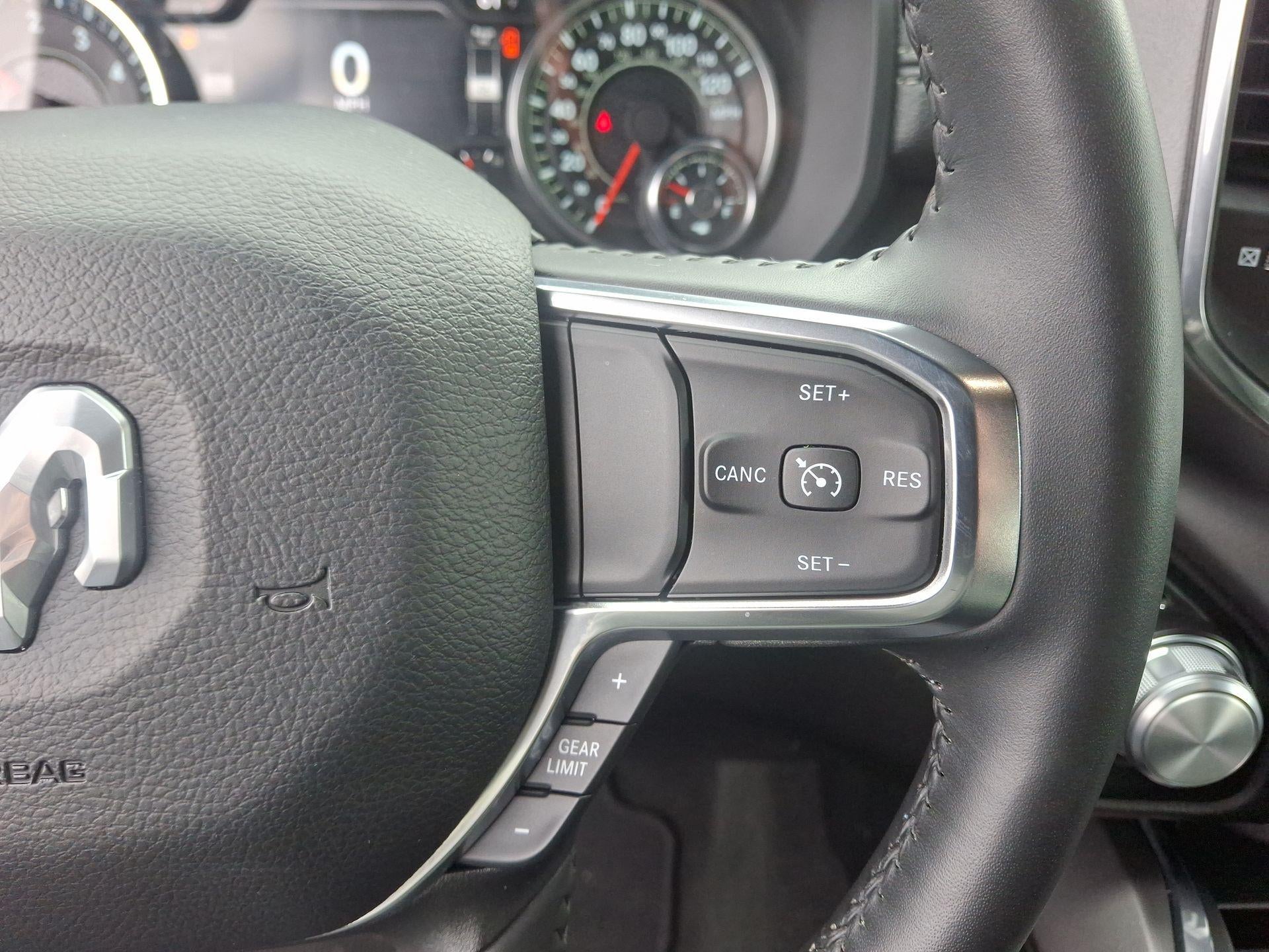 2024 RAM 1500 Laramie Crew Cab 4x2 57' Box