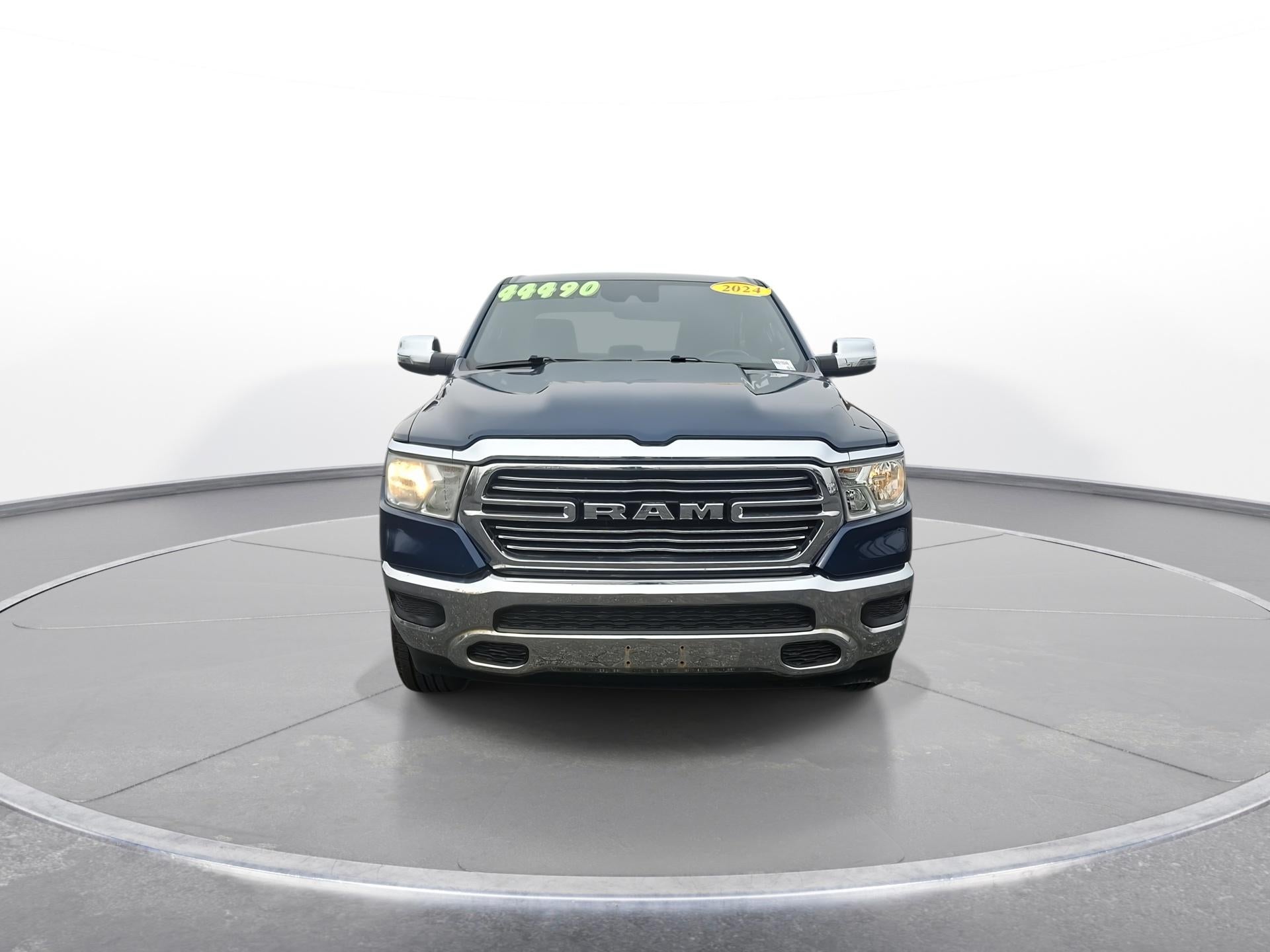 2024 RAM 1500 Laramie Crew Cab 4x2 57' Box