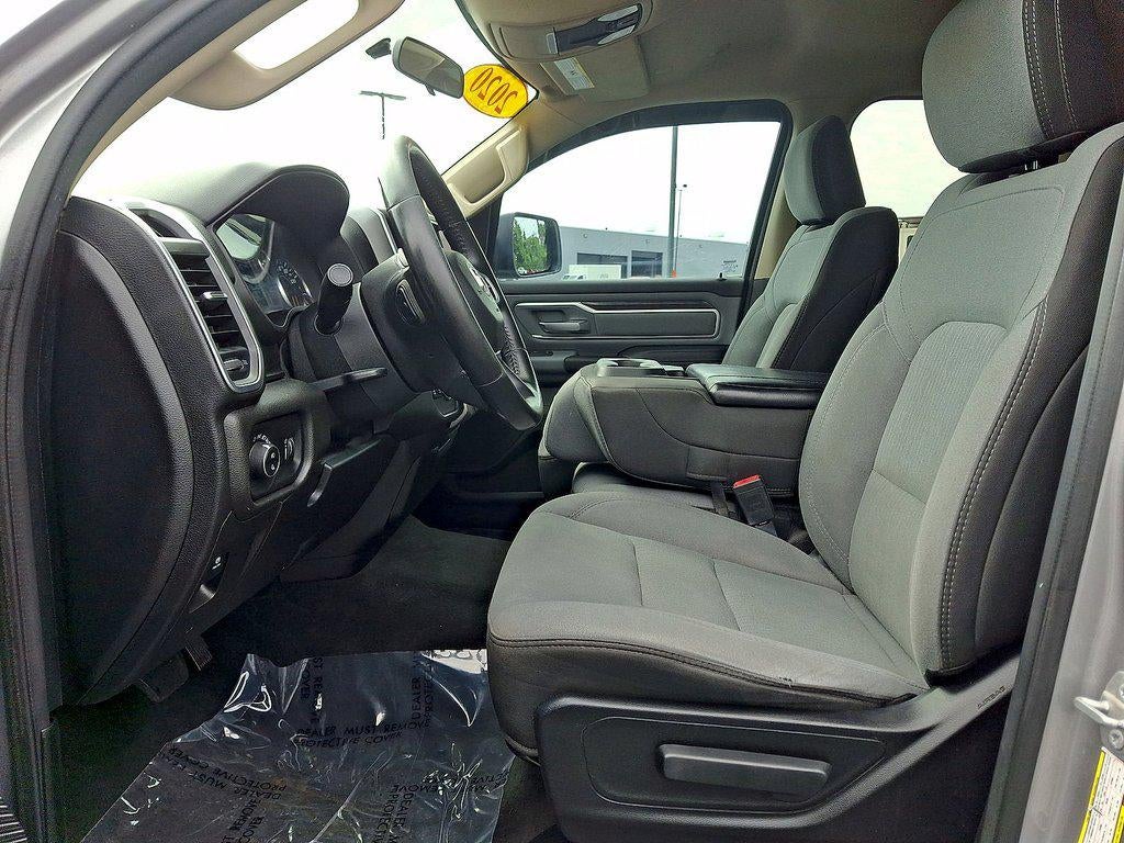 2020 RAM 1500 'Big Horn 4x4 Quad Cab 64'' Box'