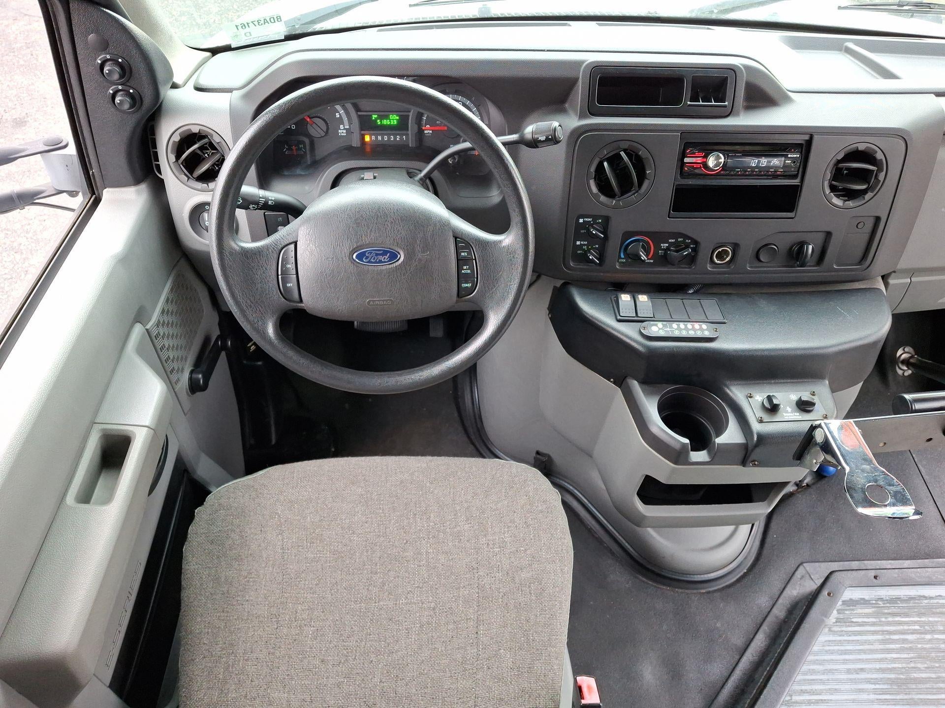 2011 Ford E-350 Cutaway Base