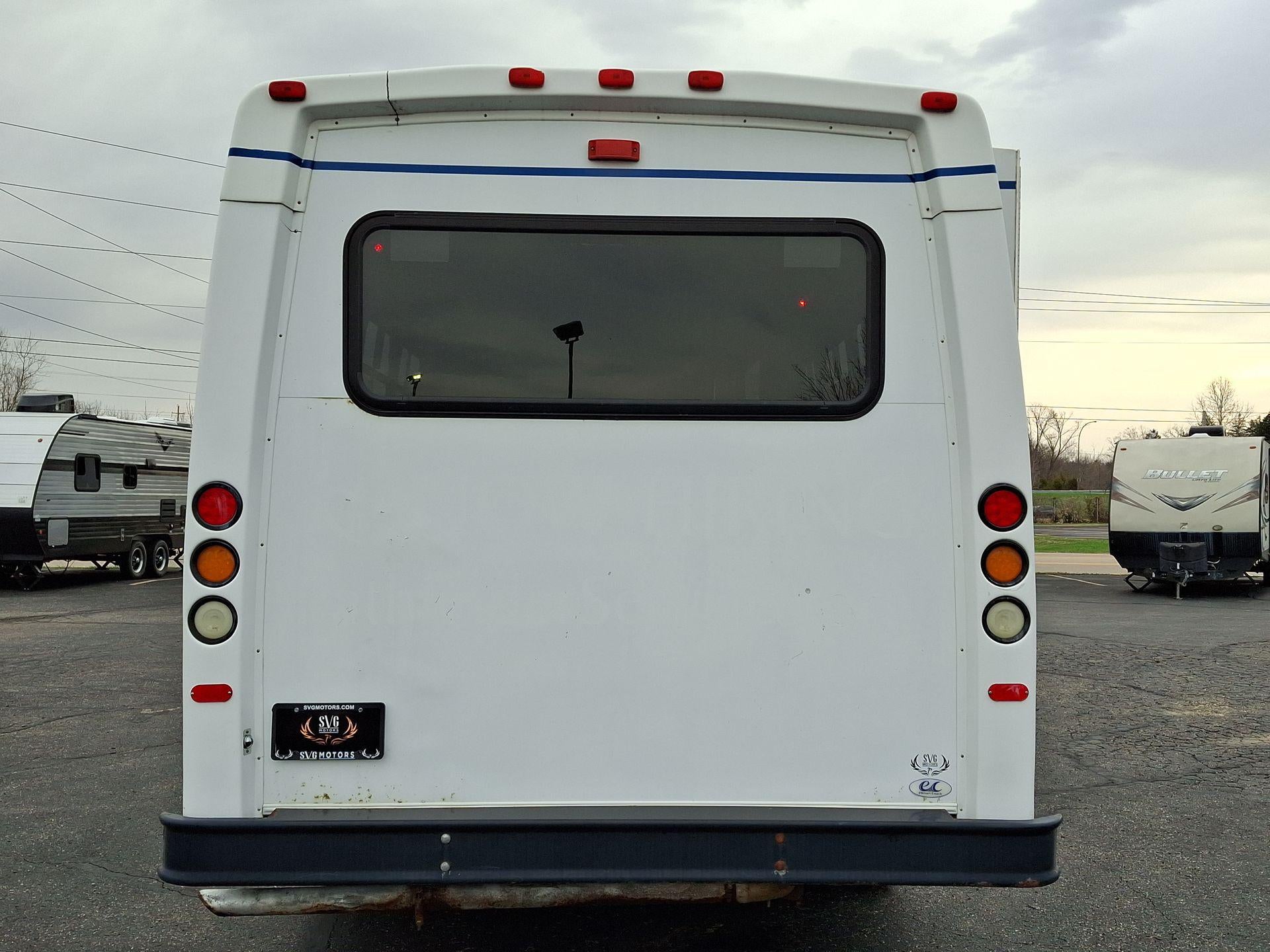 2011 Ford E-350 Cutaway Base