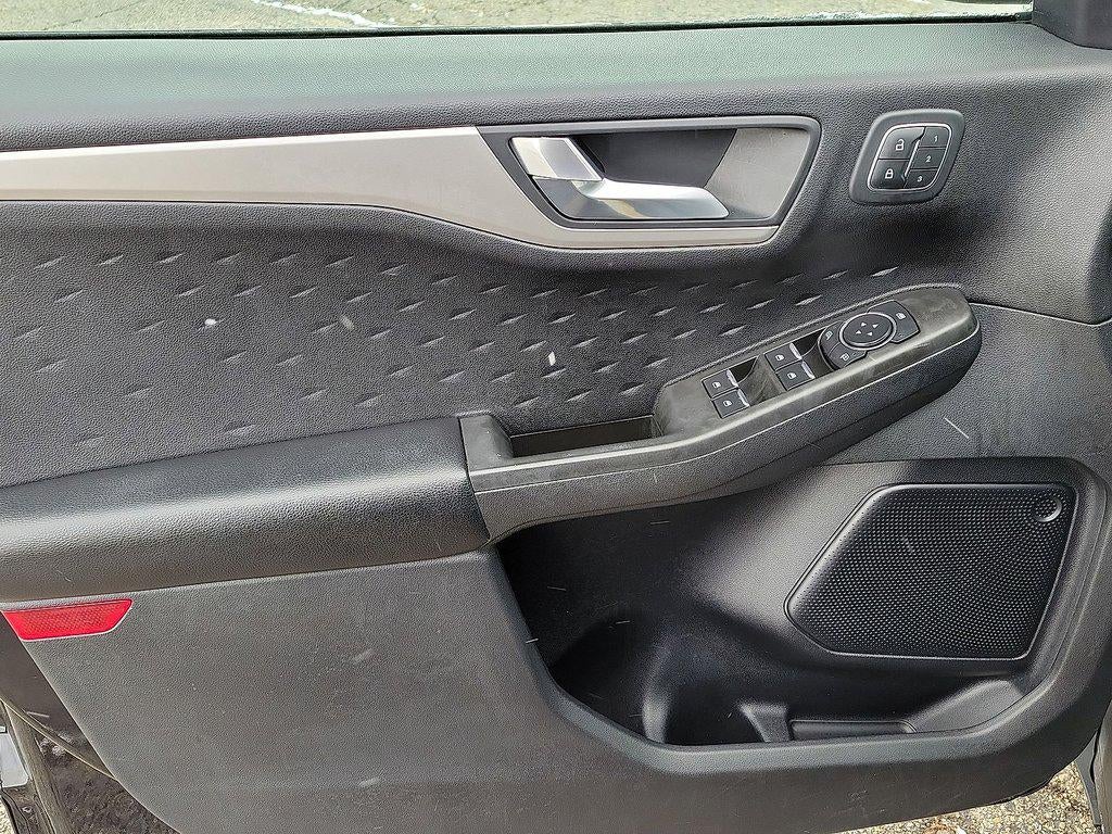 2020 Ford Escape SEL FWD