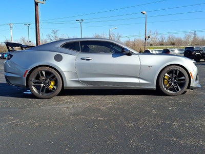 2023 Chevrolet Camaro 2dr Cpe 2LT