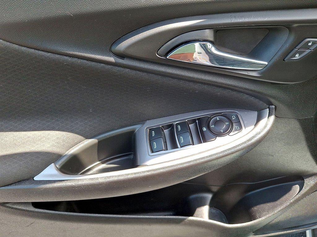 2022 Chevrolet Malibu 4dr Sdn LT
