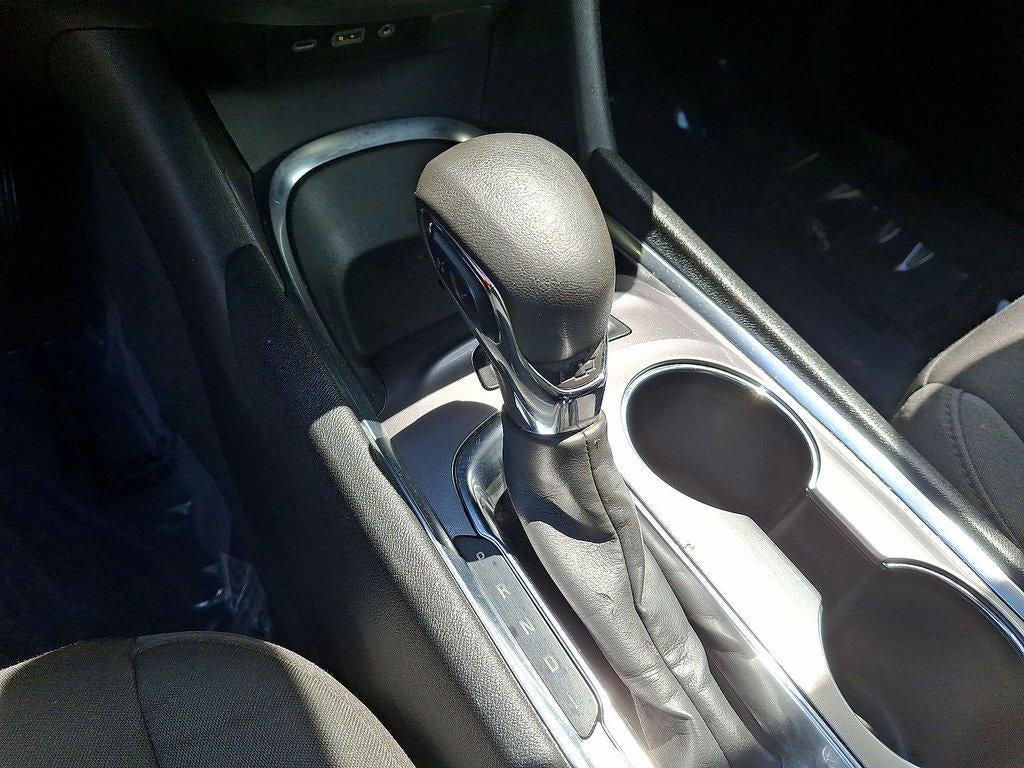 2022 Chevrolet Malibu 4dr Sdn LT
