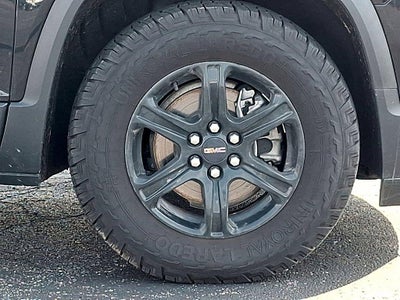 2023 GMC Acadia AWD AT4