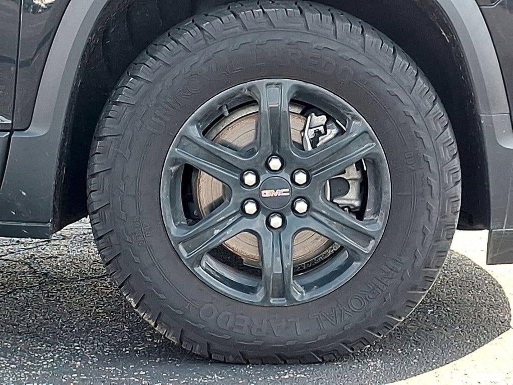 2023 GMC Acadia AWD AT4