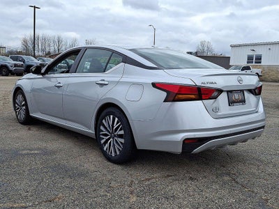 2024 Nissan Altima 2.5 SV Sedan