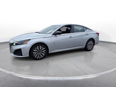 2024 Nissan Altima 2.5 SV Sedan