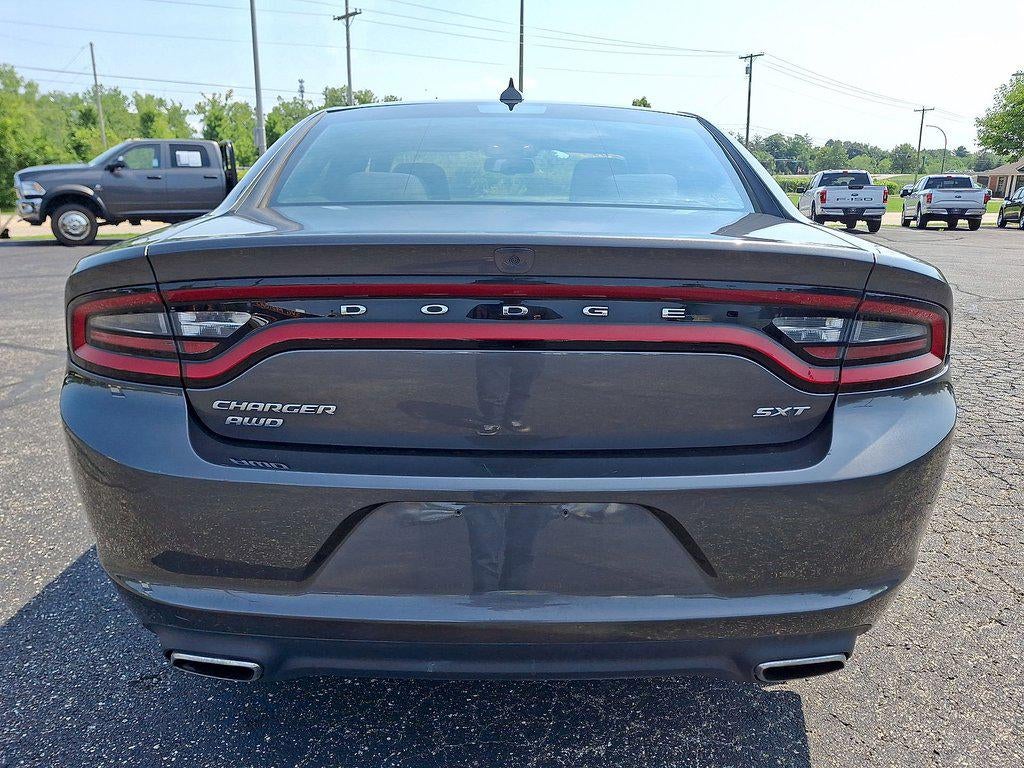 2017 Dodge Charger SXT AWD