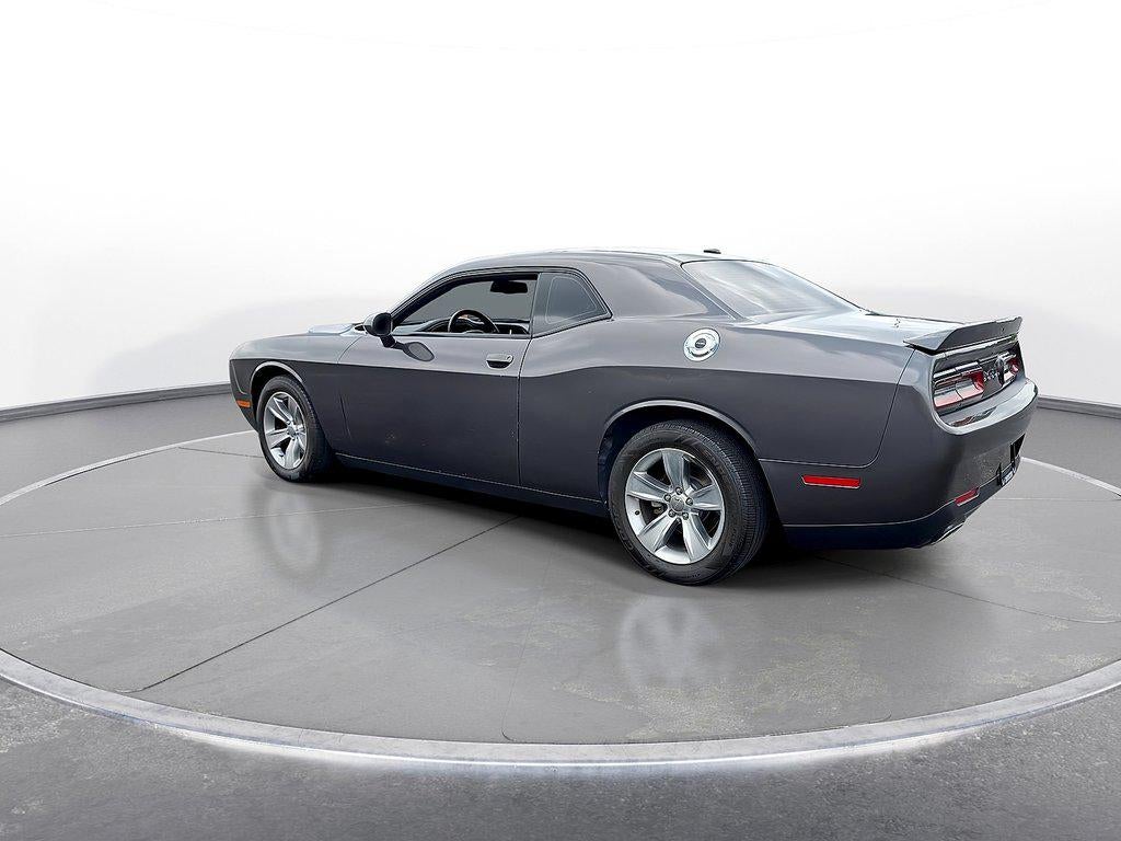 2019 Dodge Challenger SXT RWD