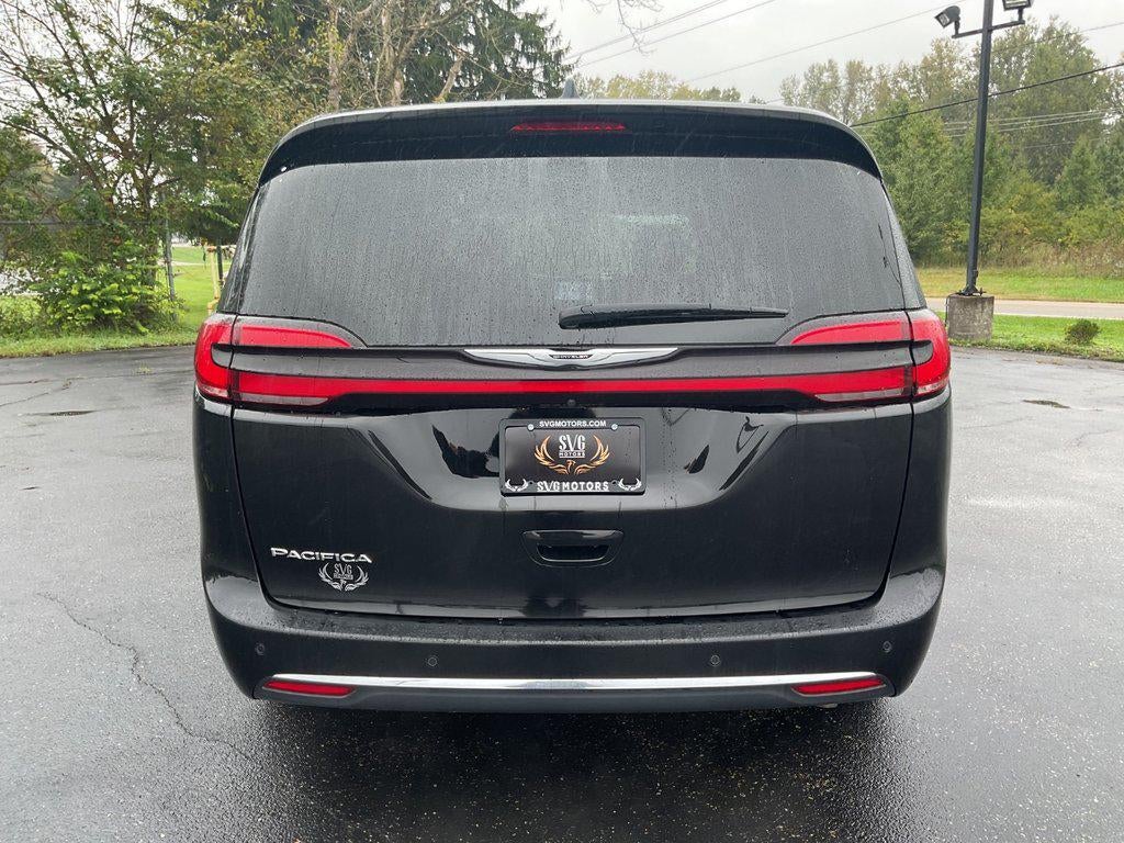2025 Chrysler Pacifica Select FWD