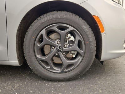 2022 Chrysler Pacifica Hybrid Limited