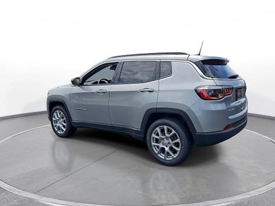 2023 Jeep Compass Latitude Lux 4x4