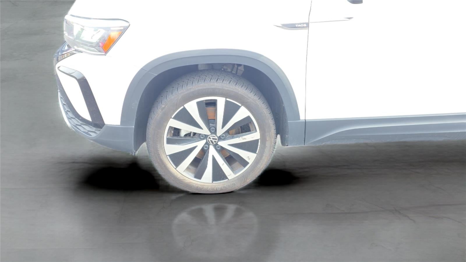 2024 Volkswagen Taos SE