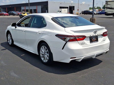 2024 Toyota Camry SE Auto (Natl)