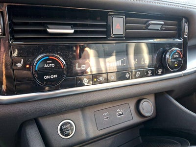 2022 Nissan Rogue AWD SV