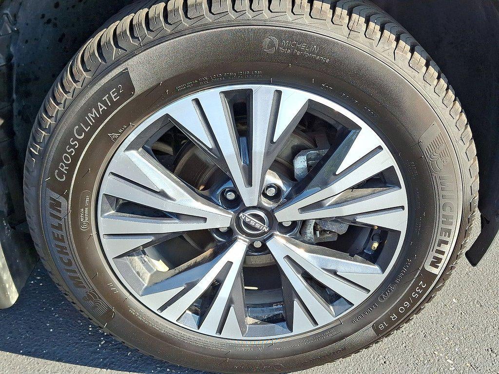 2022 Nissan Rogue AWD SV
