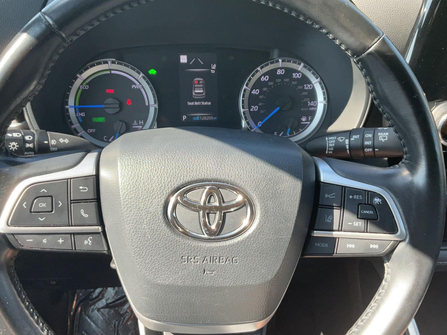 2022 Toyota Highlander Hybrid LE AWD (Natl)