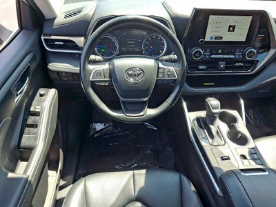 2023 Toyota Highlander Hybrid XLE AWD (Natl)