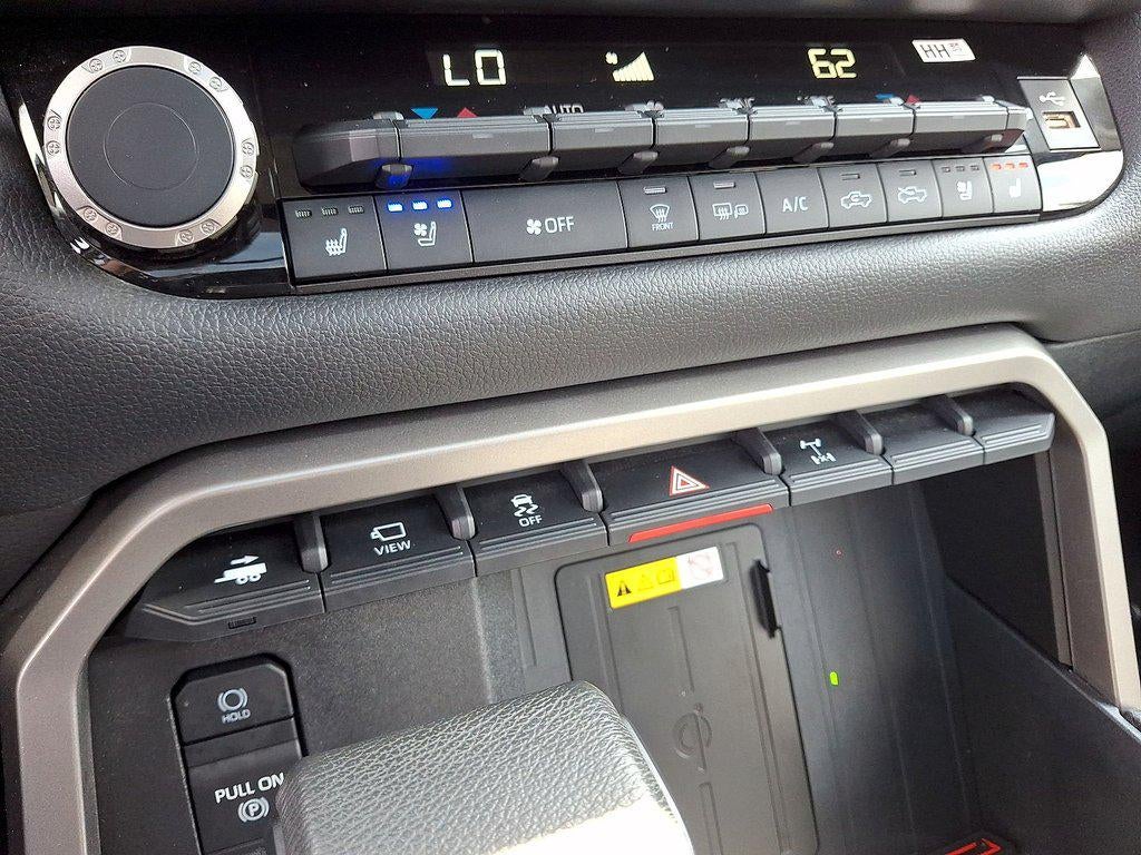2023 Toyota Tundra 4Wd Limited CrewMax 5.5 Bed (Natl)
